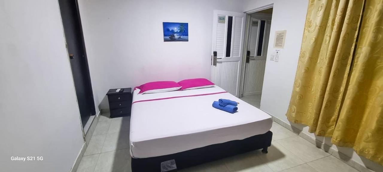 Hostel Stingray San Andrés Buitenkant foto