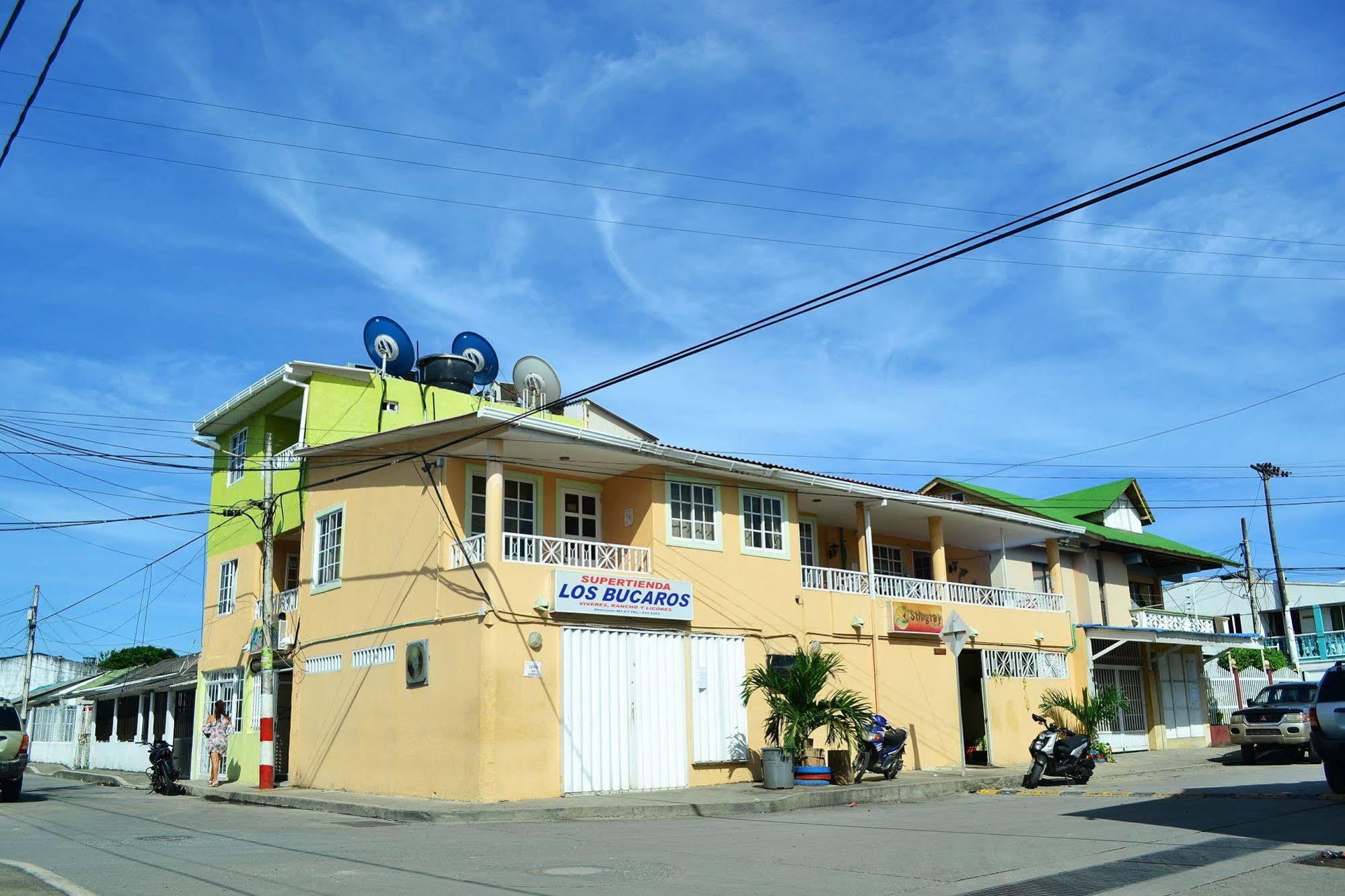 Hostel Stingray San Andrés Buitenkant foto