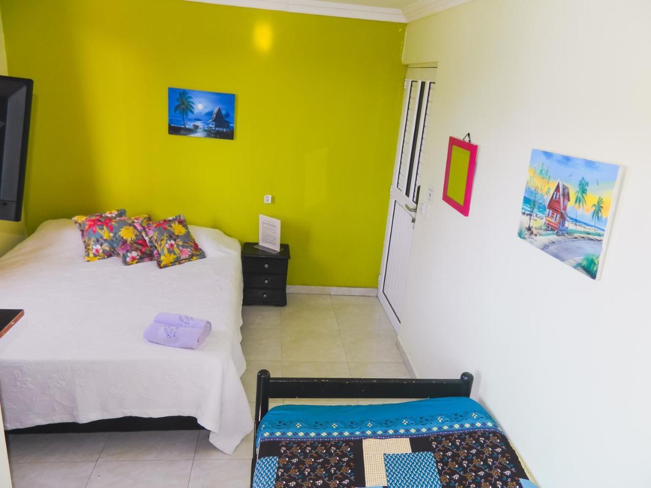 Hostel Stingray San Andrés Buitenkant foto